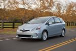 Toyota Prius V 2011 года